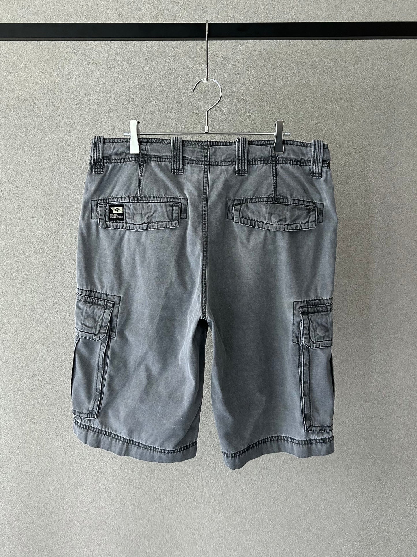 00's MOSSIMO cargo shorts