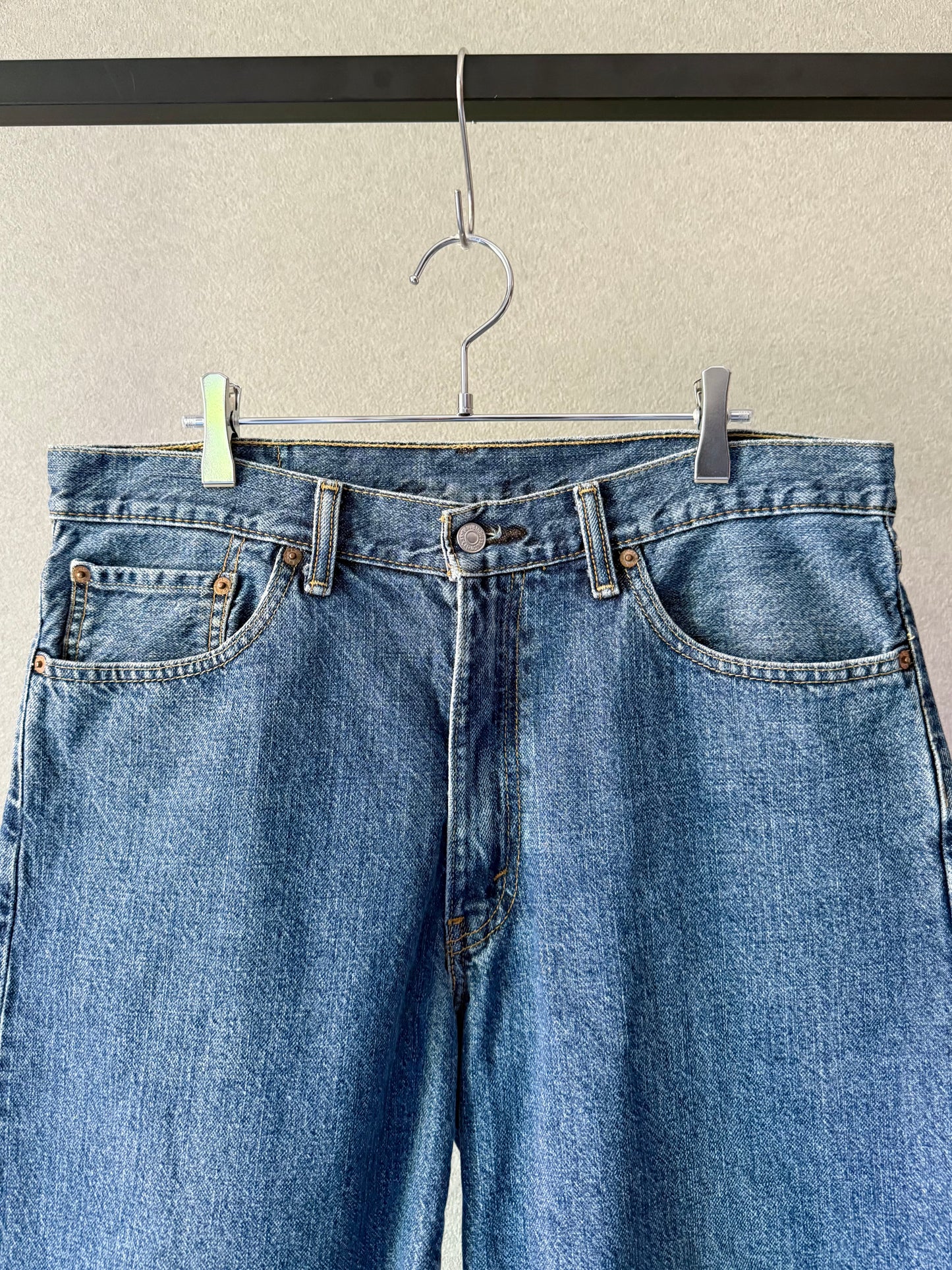 00's Levi's 550 denim shorts