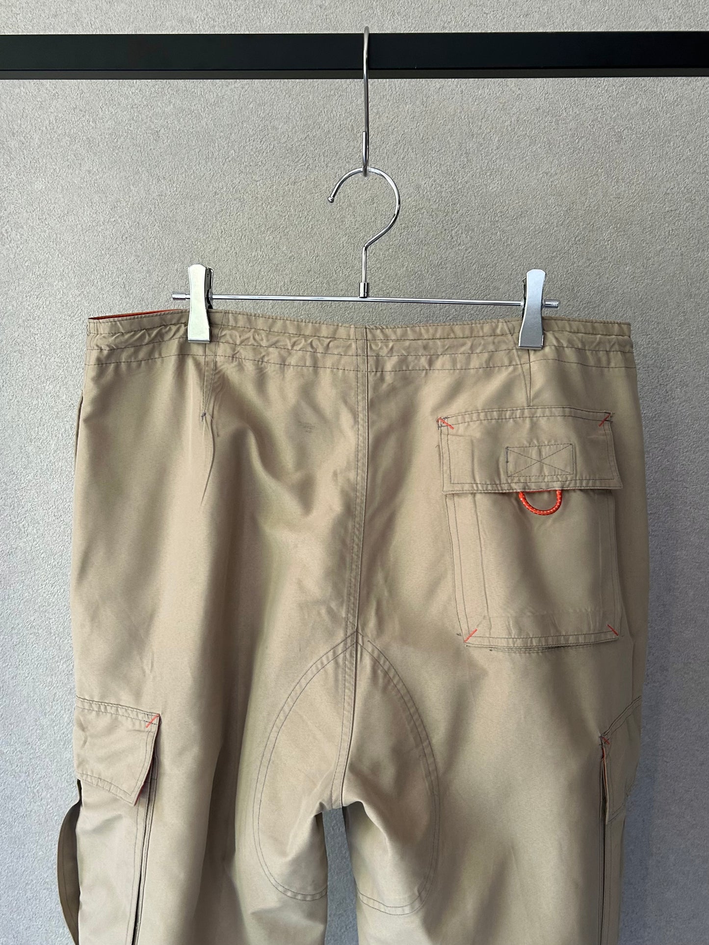 00's GAP cropped cargo pants
