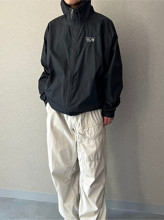 00's MOUNTAIN HARDWEAR nylon jacket