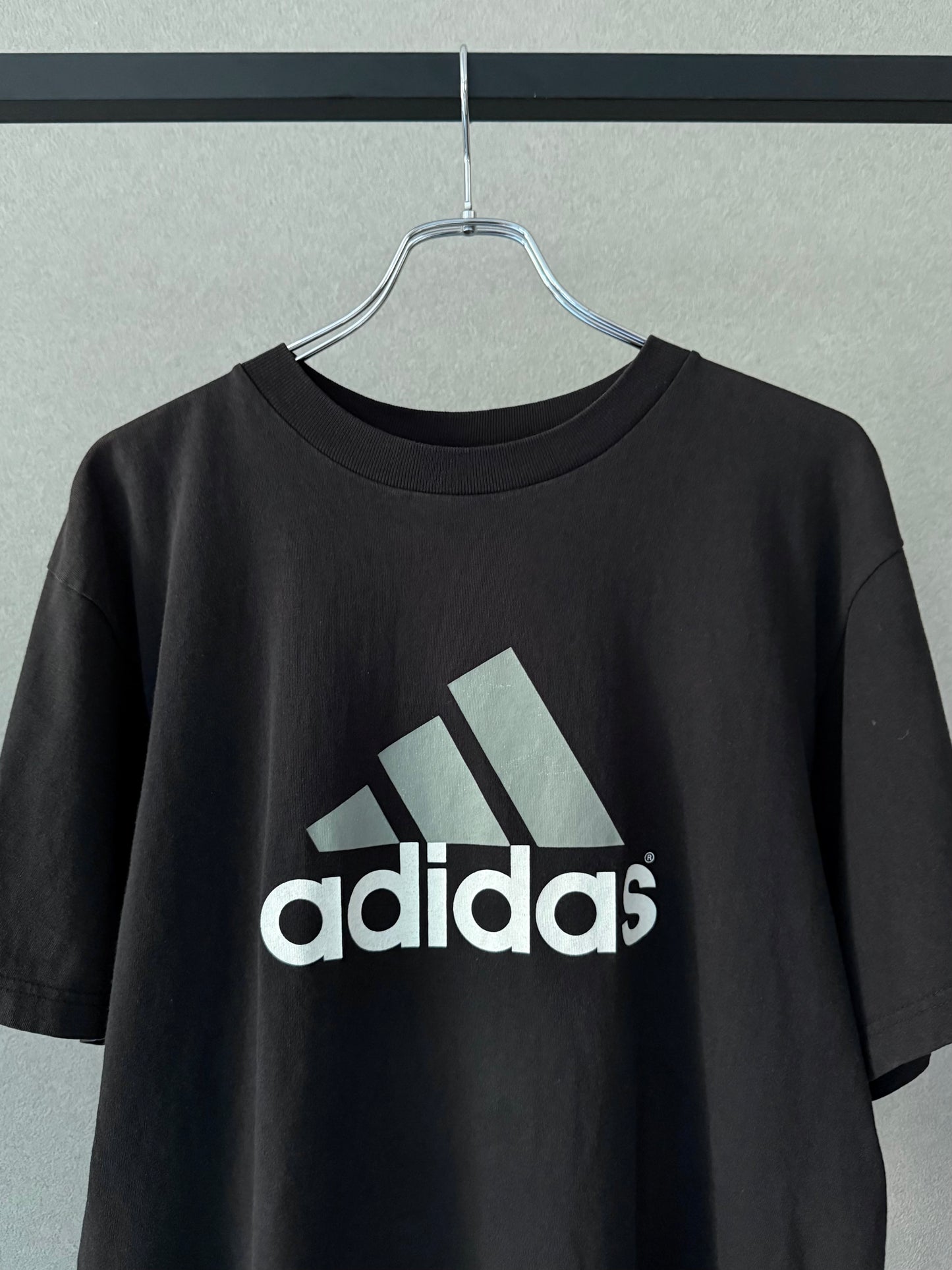 90's adidas t-shirt