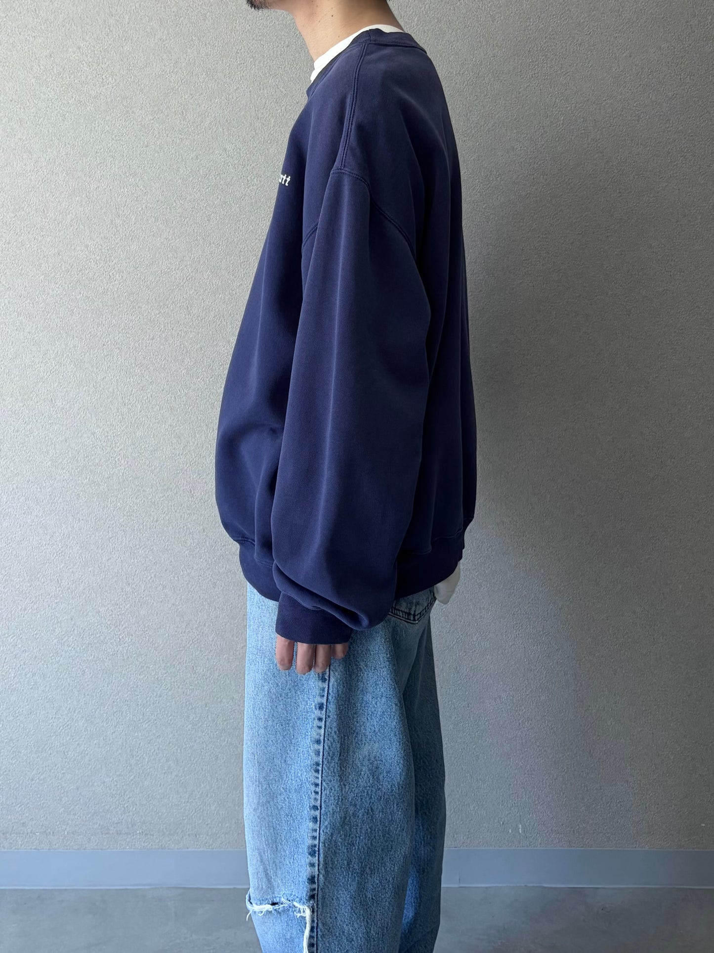 00's carhartt sweater