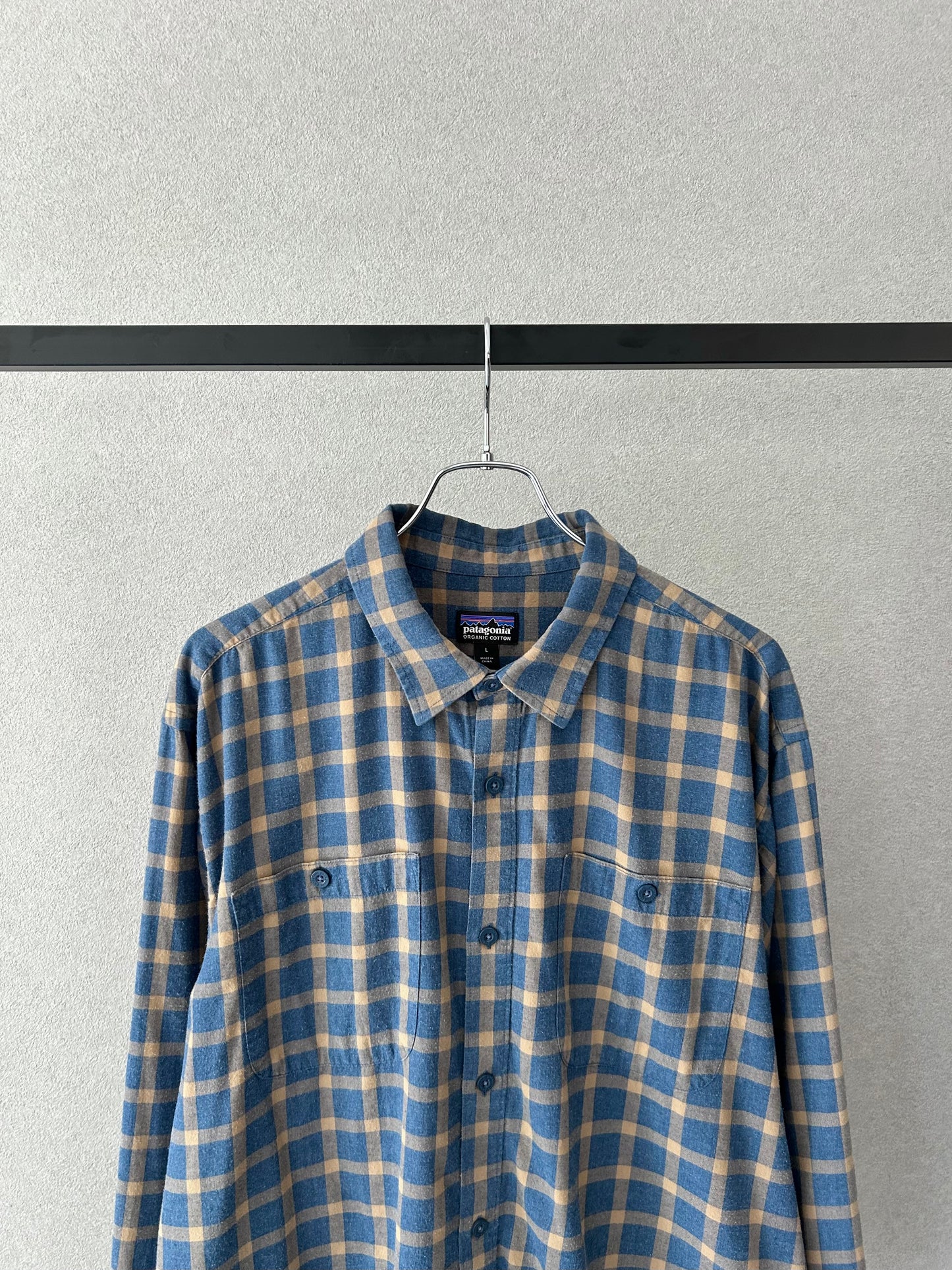 00's patagonia flannel shirt