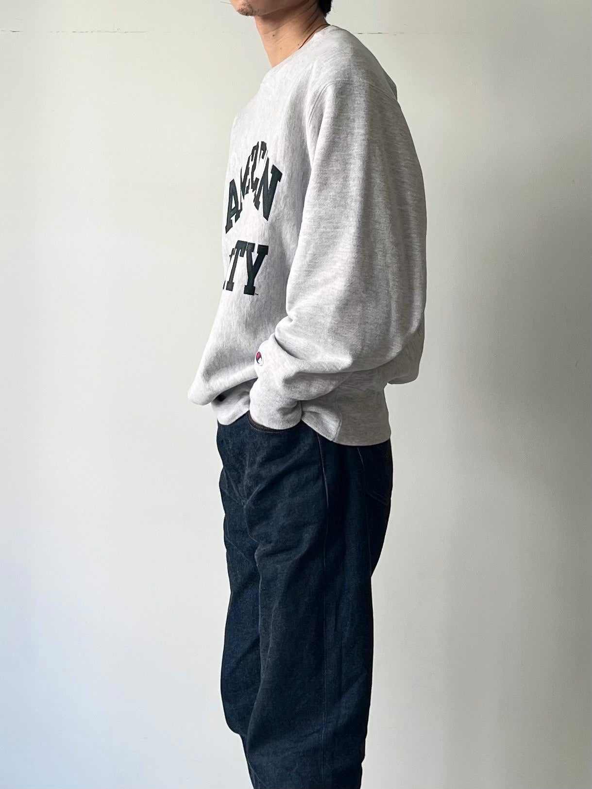 90's Champion REVERSE WEAVE "AMERICAN UNIVERSITY"