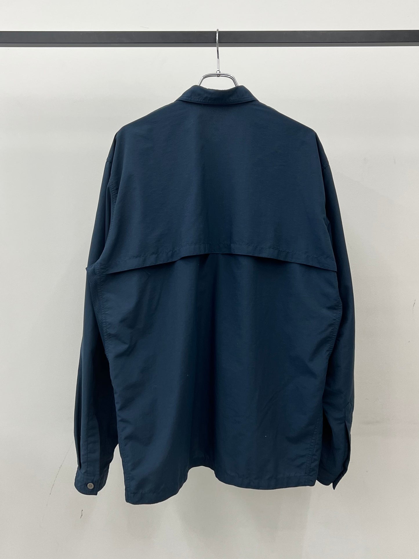 00's MOUNTAIN HARDWEAR nylon shirt