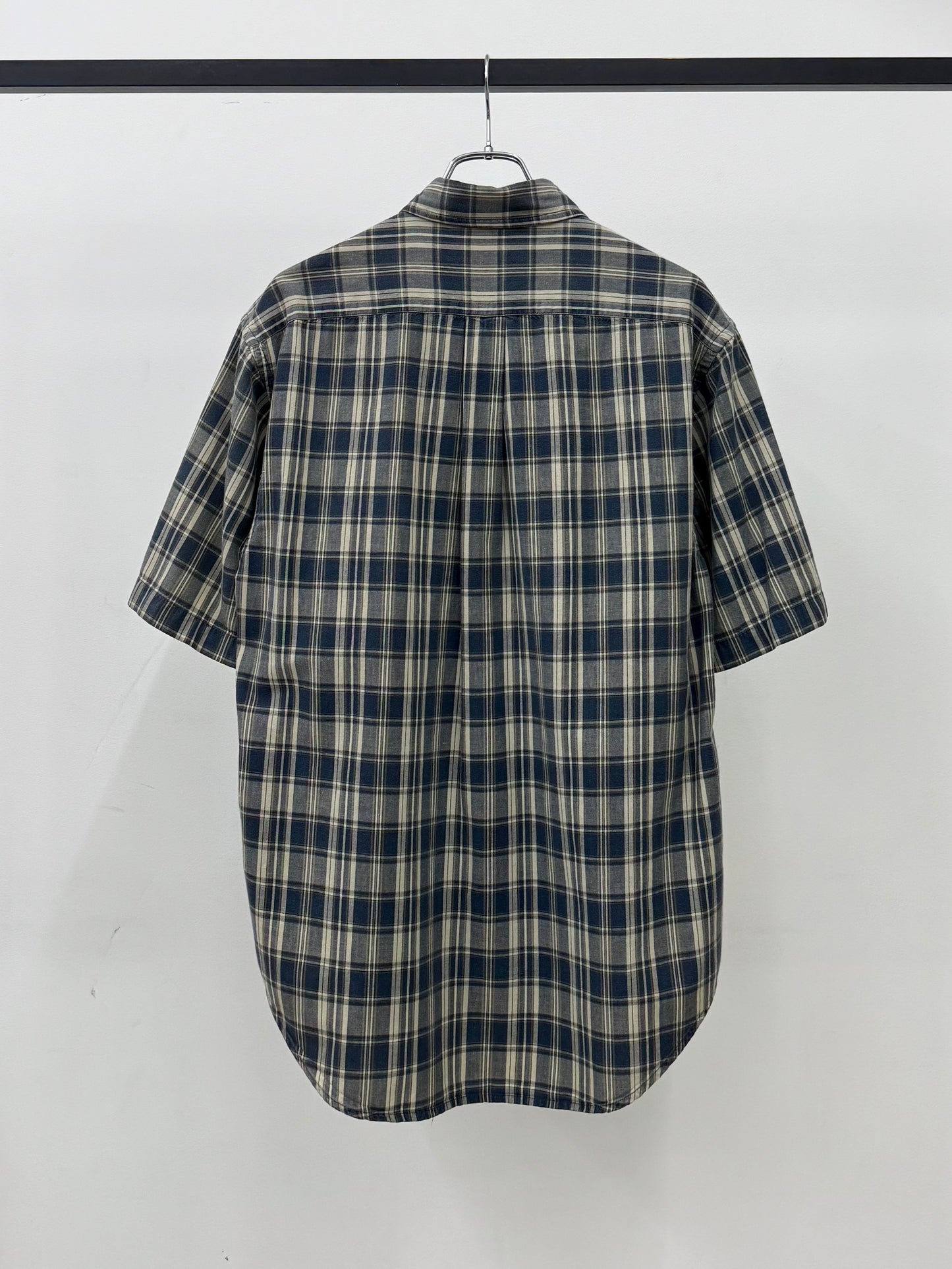 00's GAP BD shirt