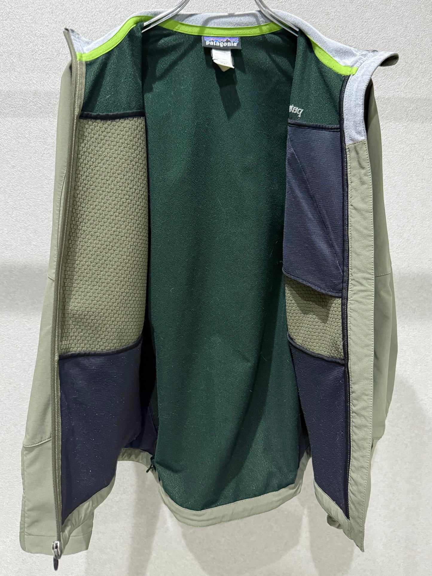00's patagonia softshell jacket