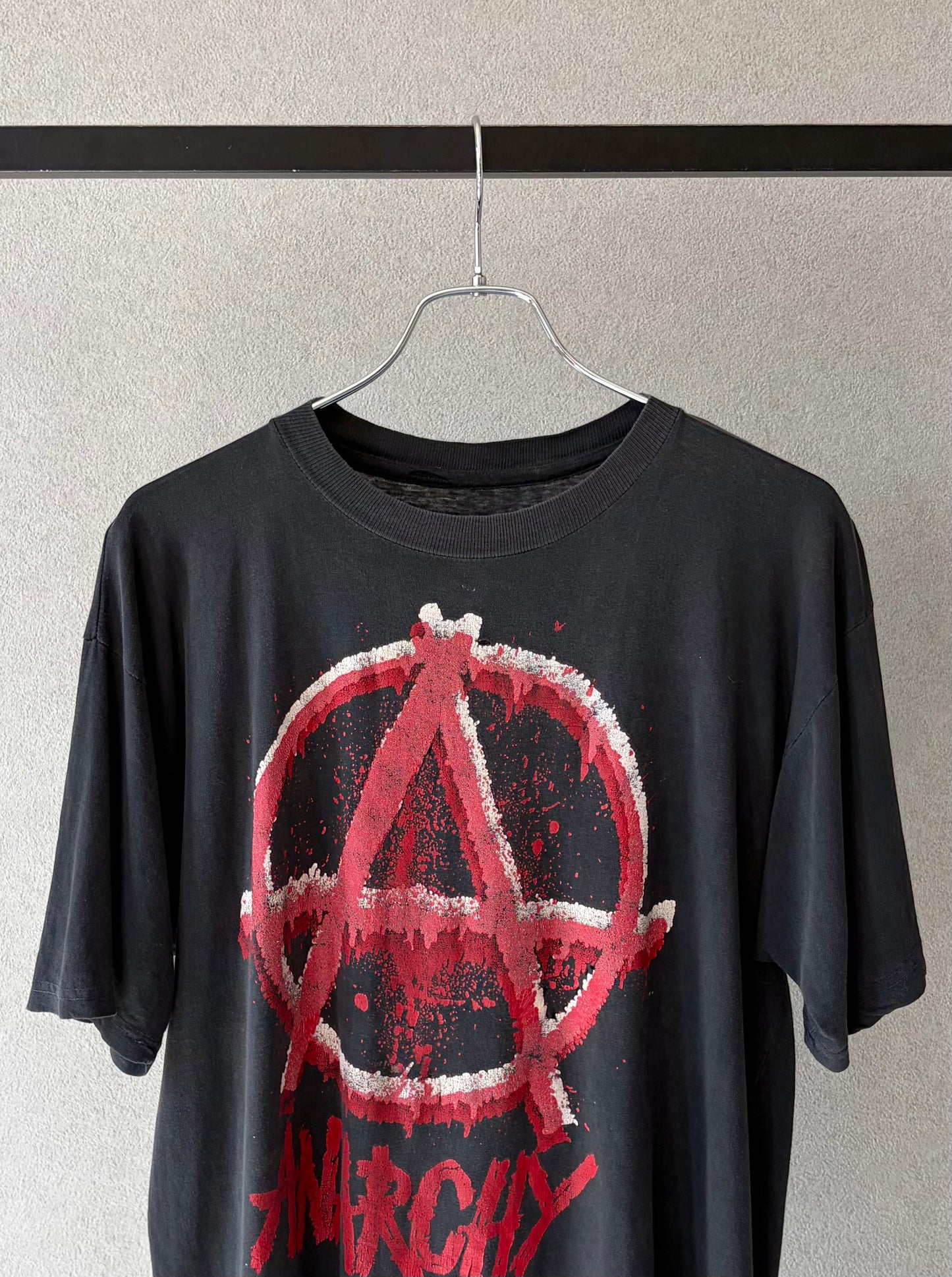 90's Anarchy Symbol print t-shirt
