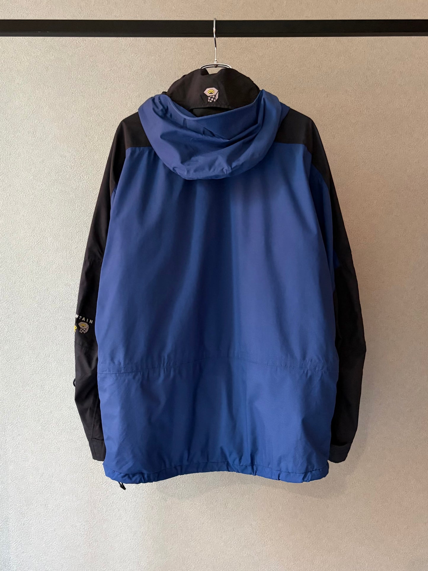 90's〜 MOUNTAIN HARDWEAR nylon jacket