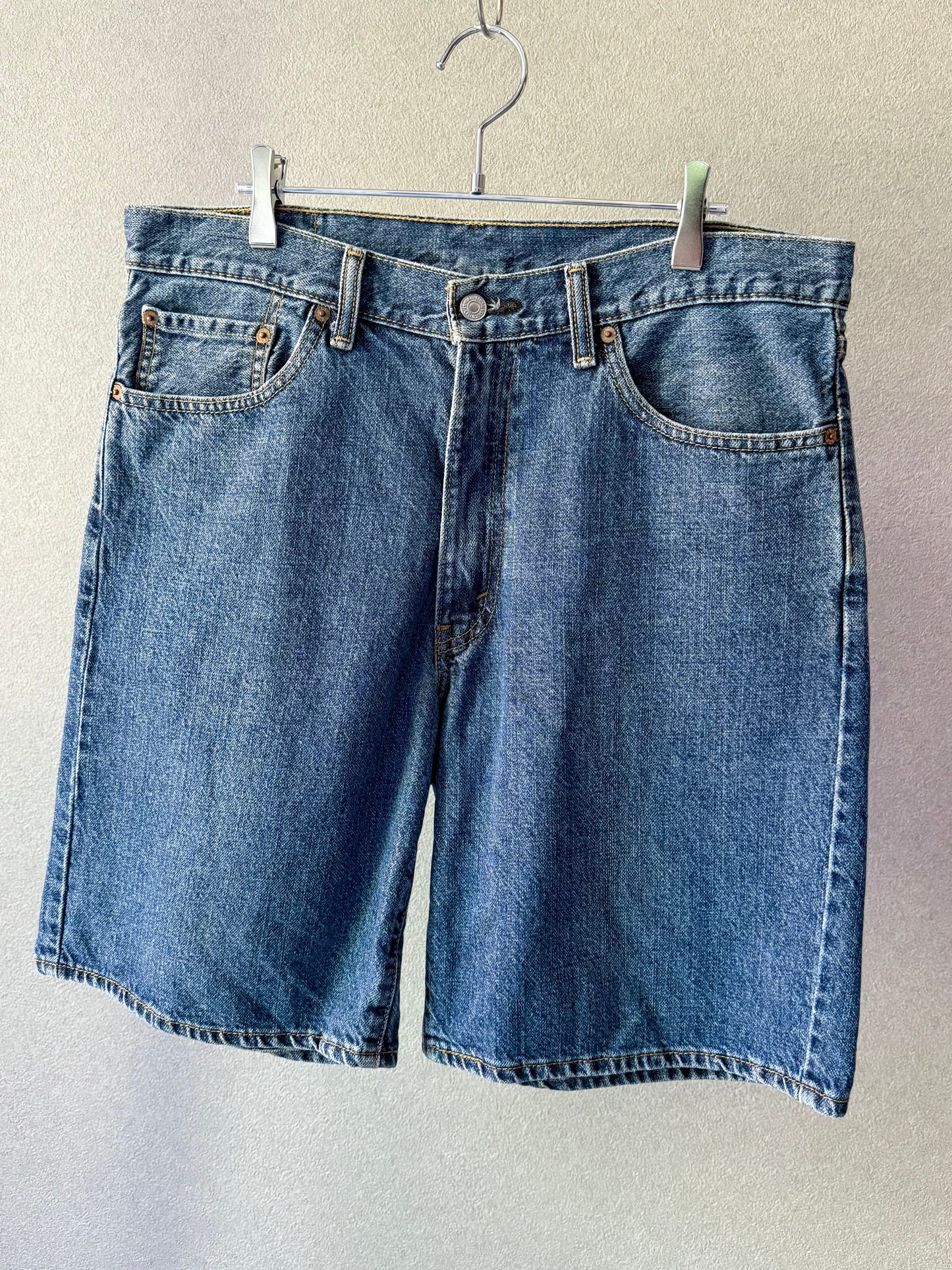 00's Levi's 550 denim shorts