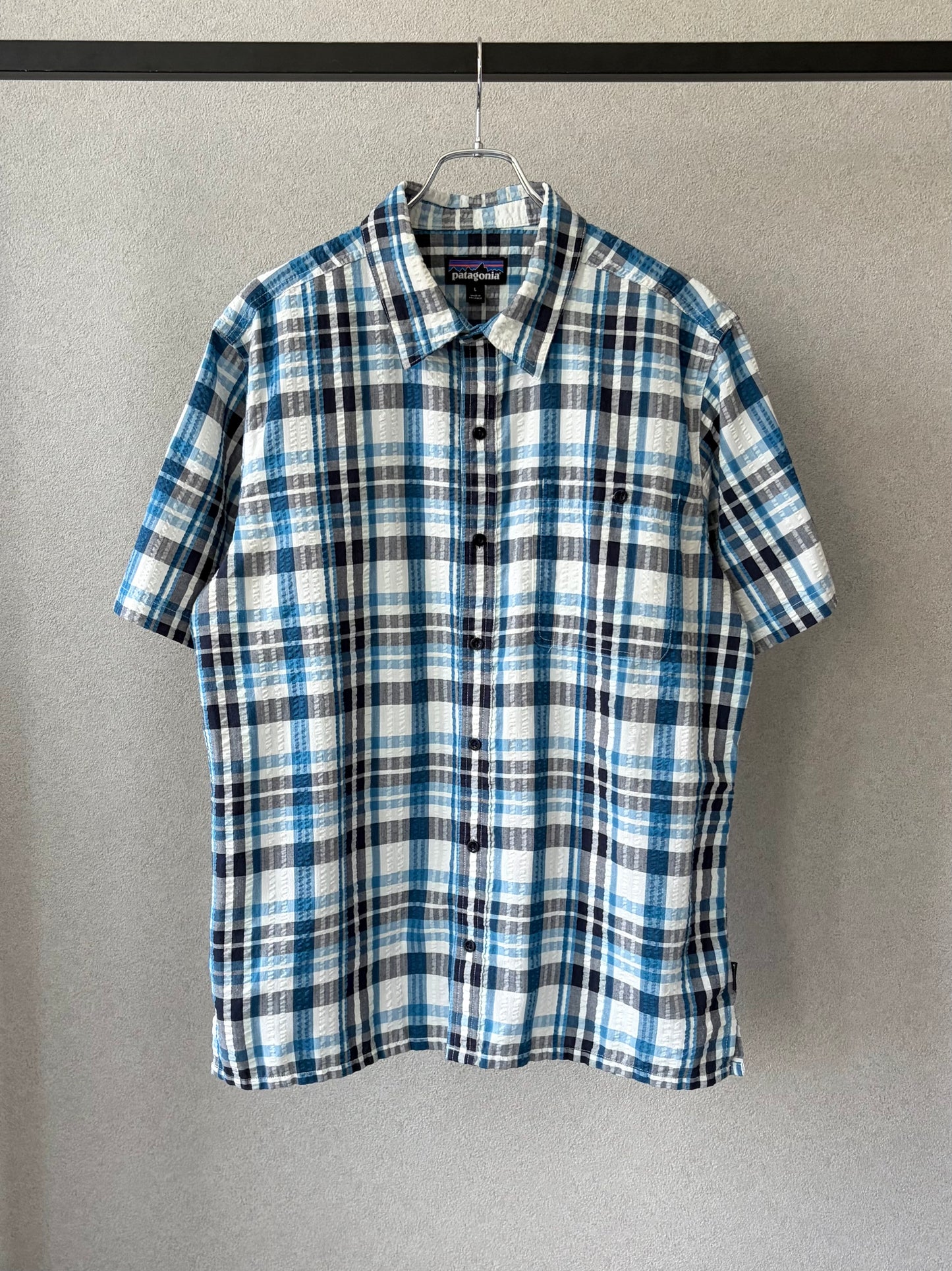 00's patagonia seersucker shirt