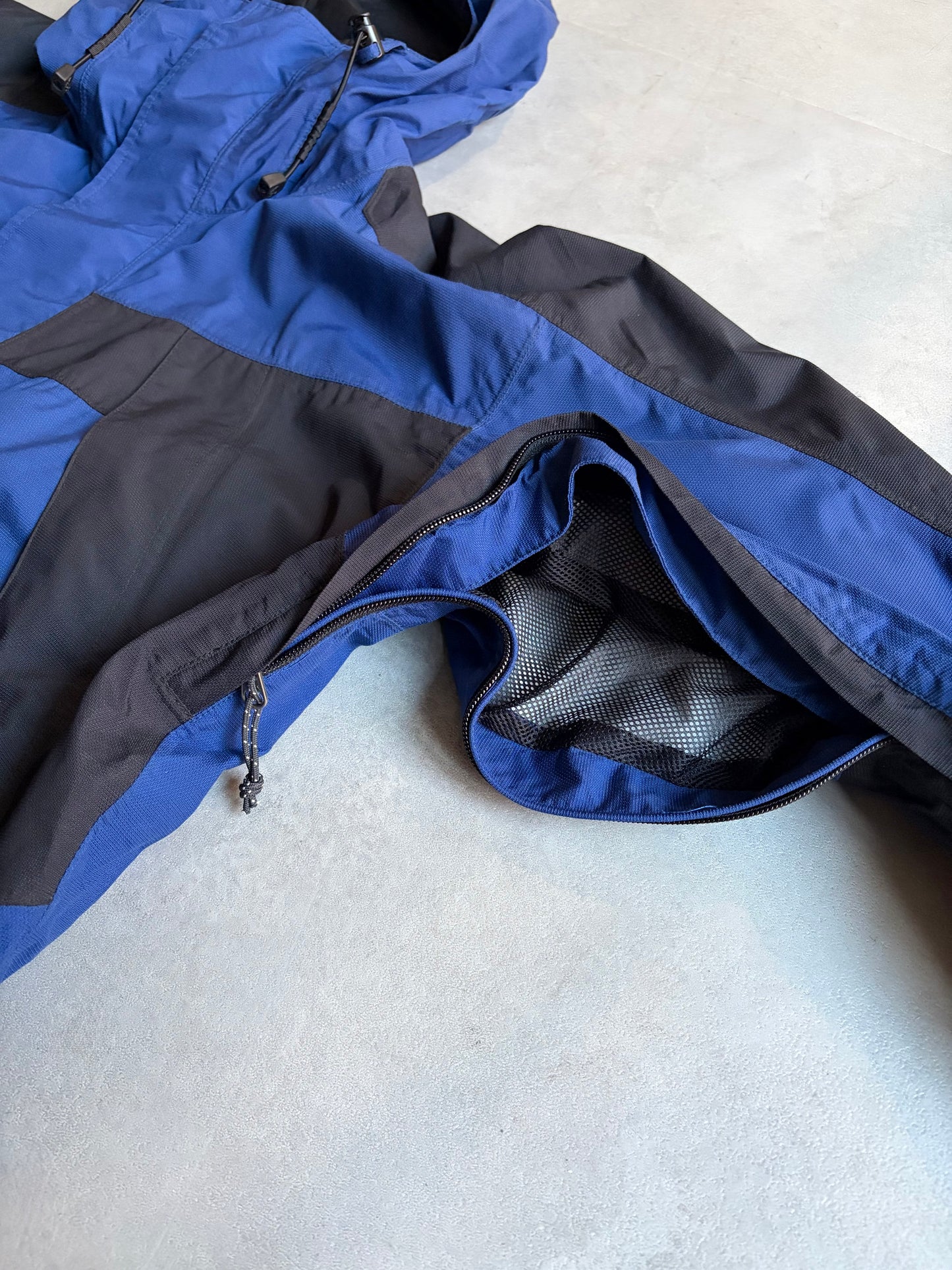 90's〜 MOUNTAIN HARDWEAR nylon jacket