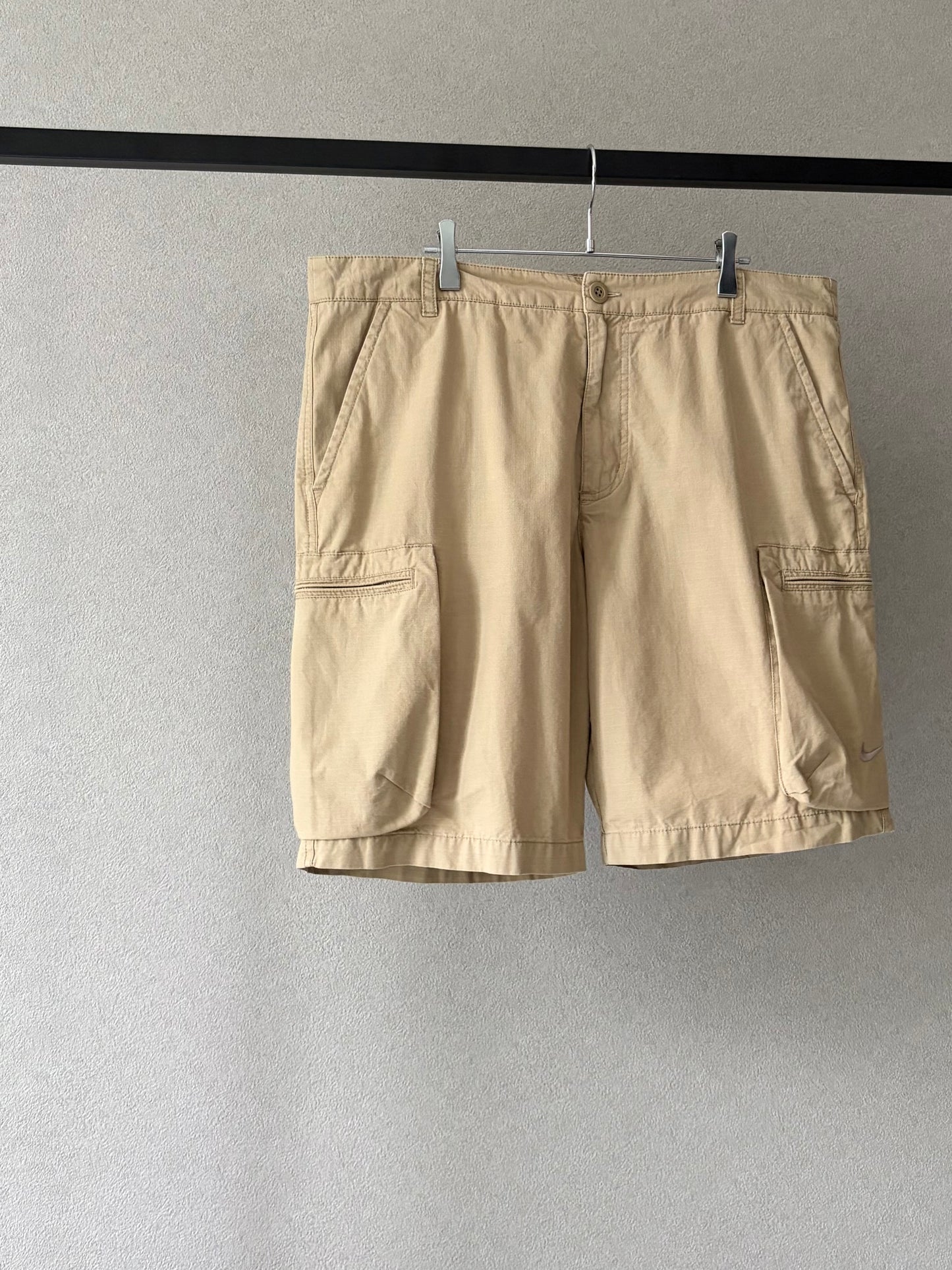 00's NIKE cargo shorts