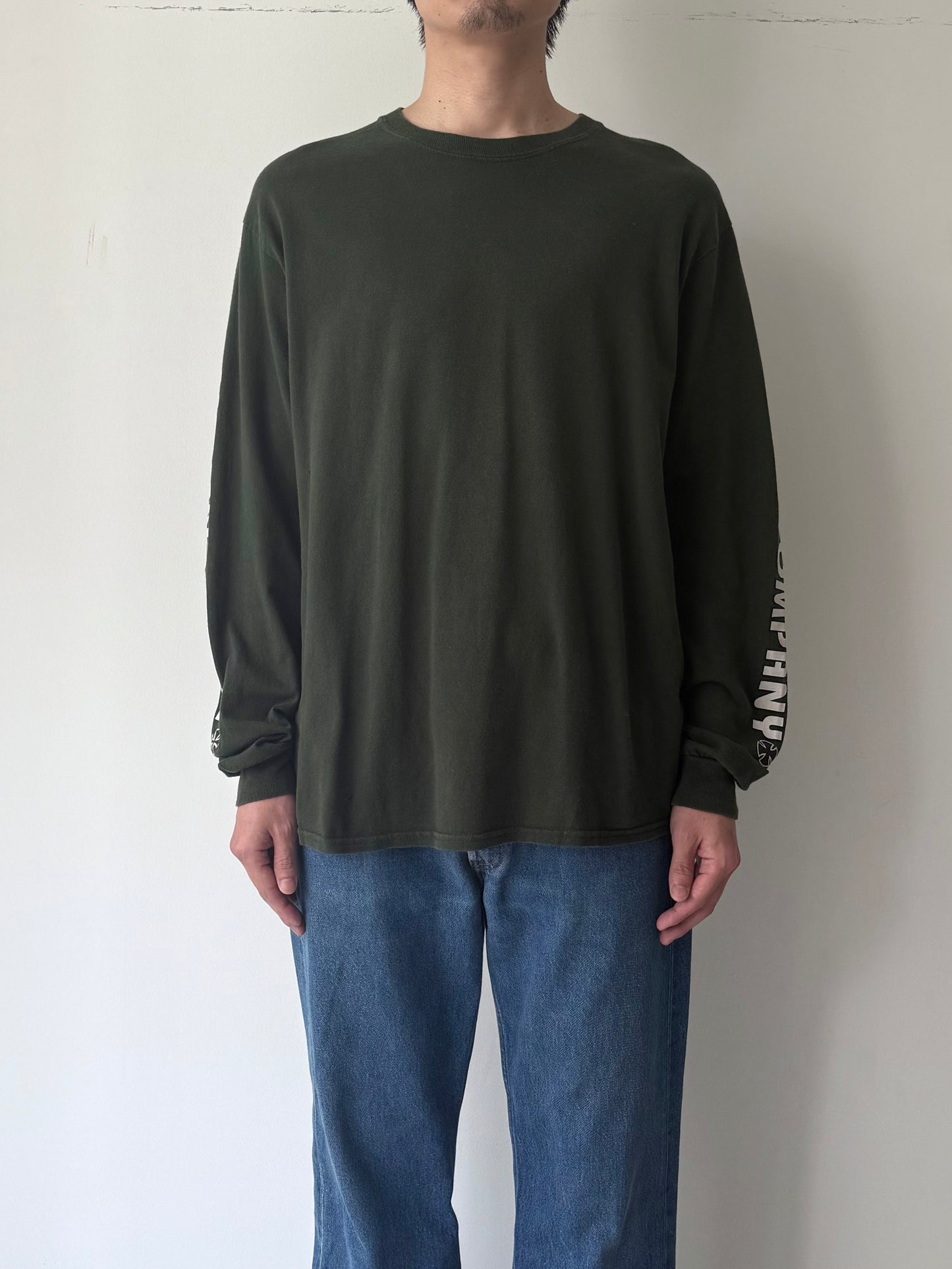 00's independent L/S t-shirt