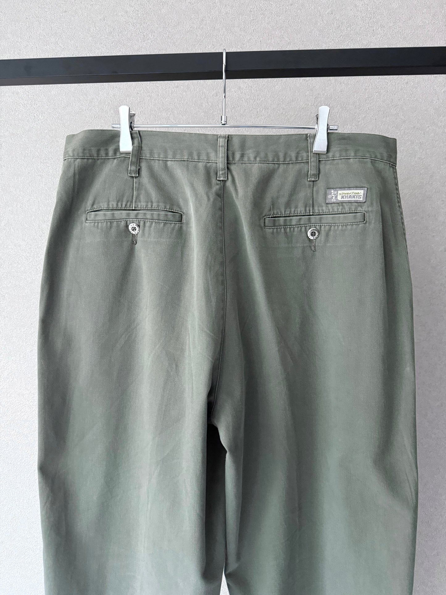 90's Levi's SilverTab chino pants
