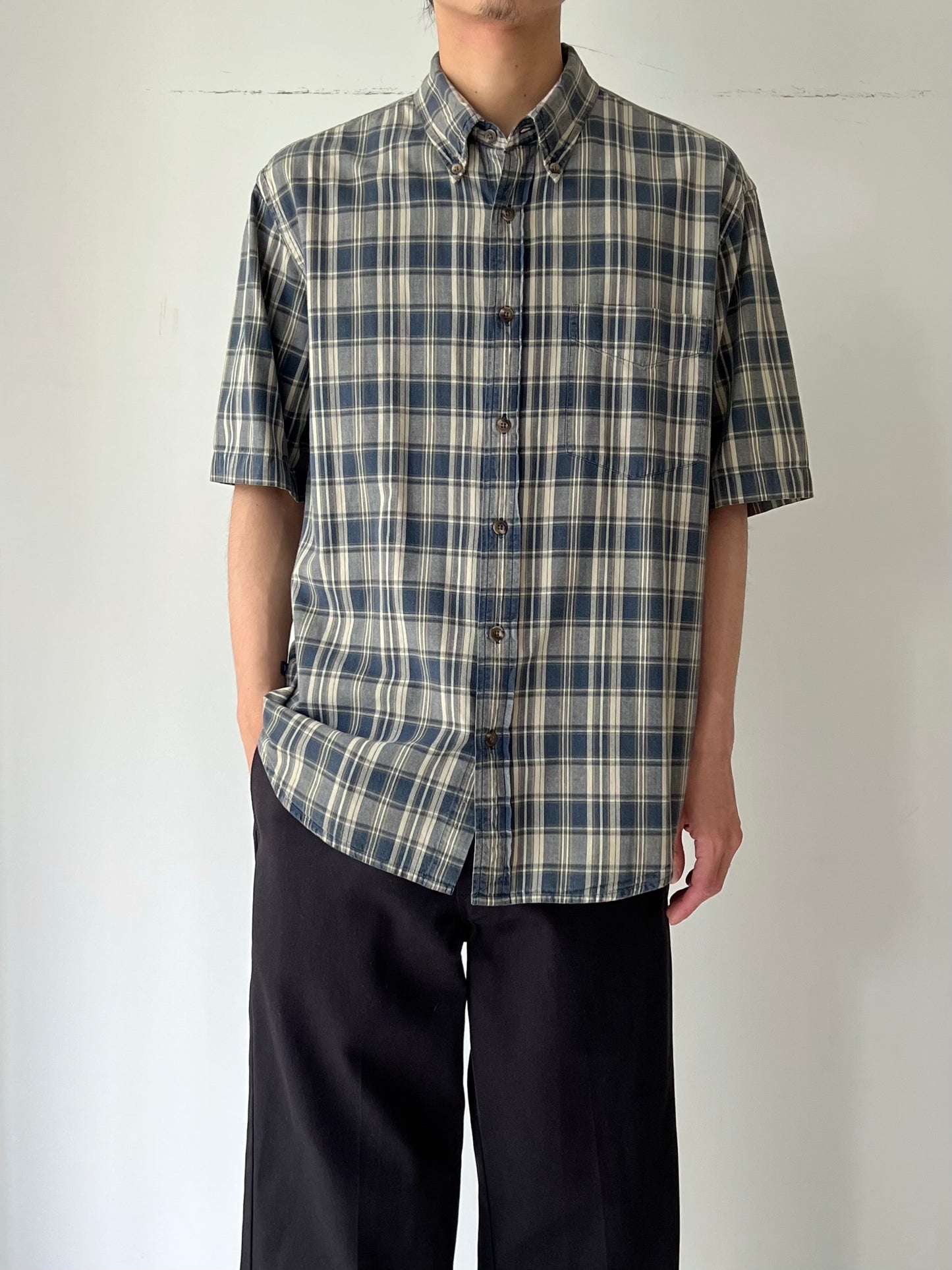00's GAP BD shirt