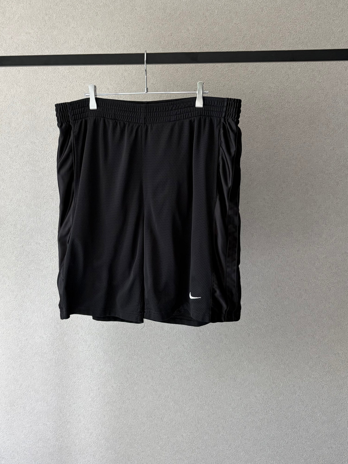 00's NIKE basketball shorts