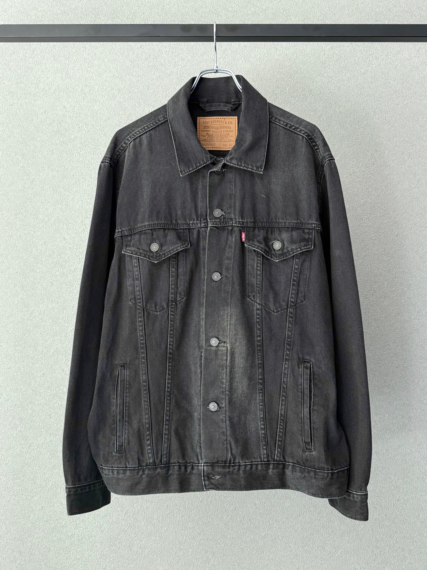 00's Levi's denim jacket