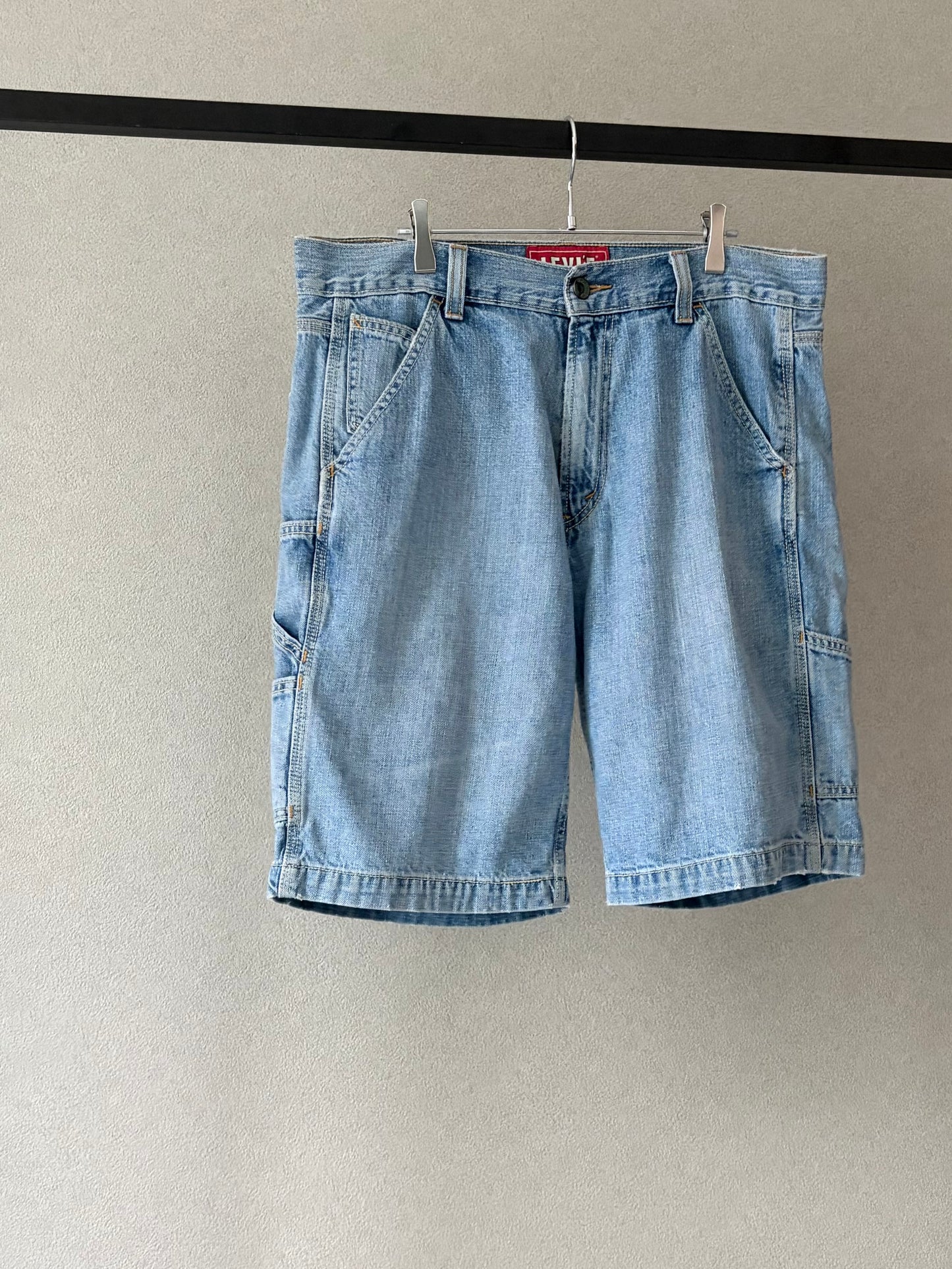 00's Levi's denim painter shorts