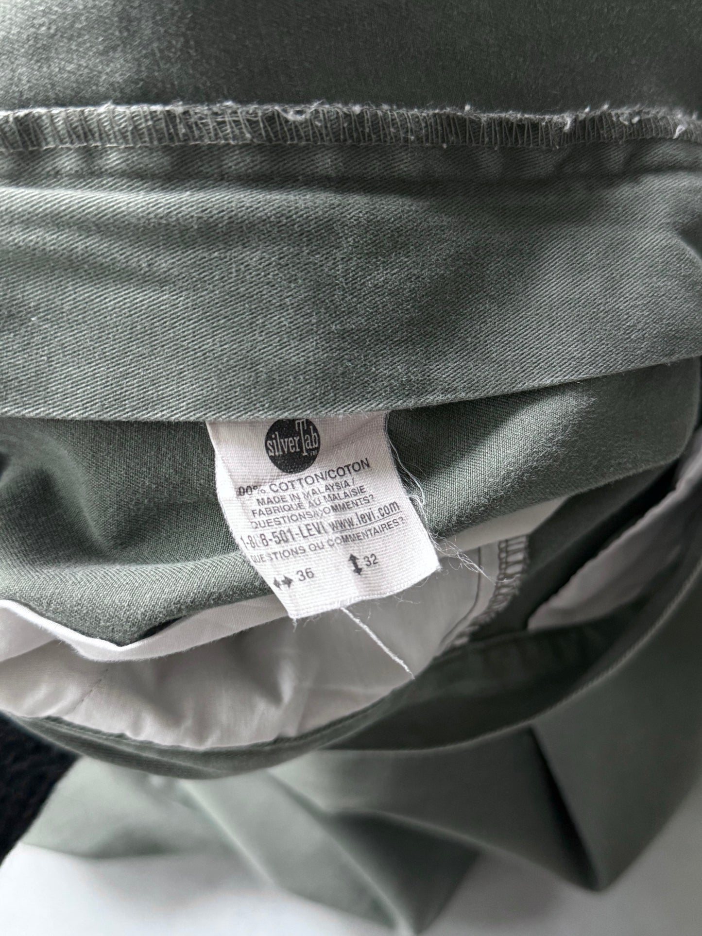 90's Levi's SilverTab chino pants