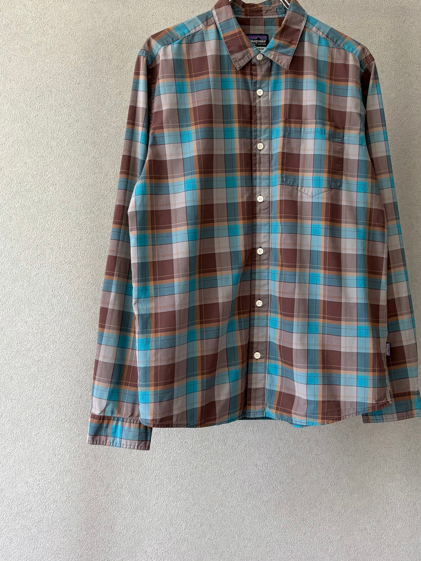 00's patagonia shirt