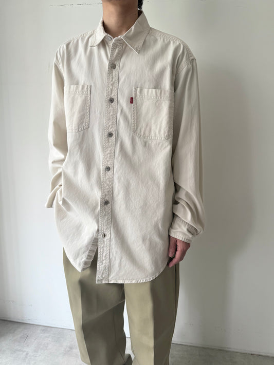 00's Levi's denim shirt