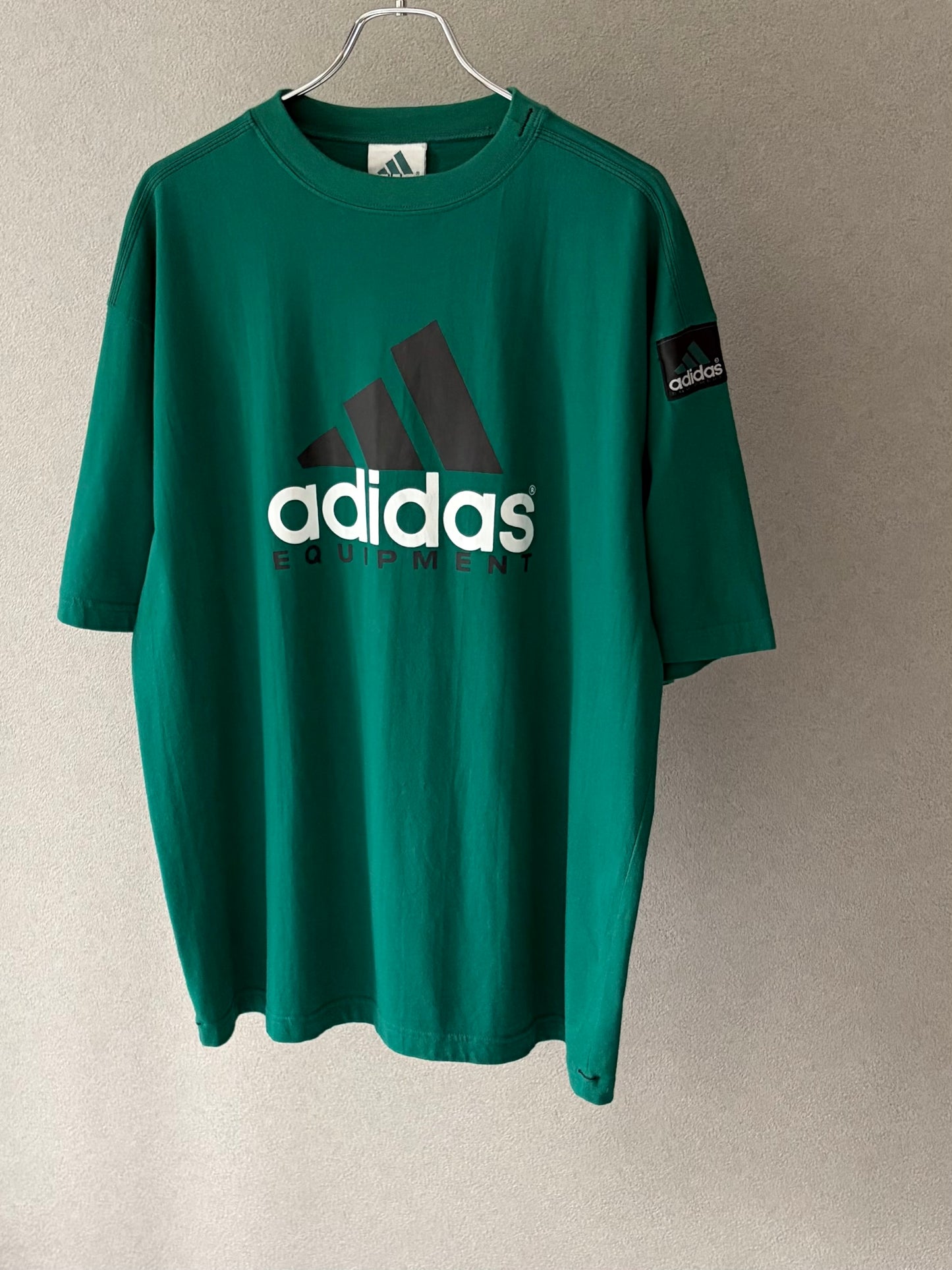 90's adidas Equipment print t-shirt