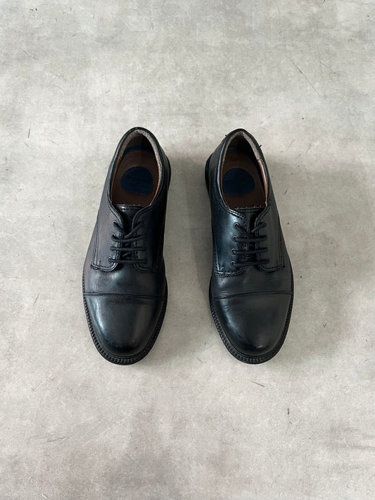 DOCKERS leather shoes