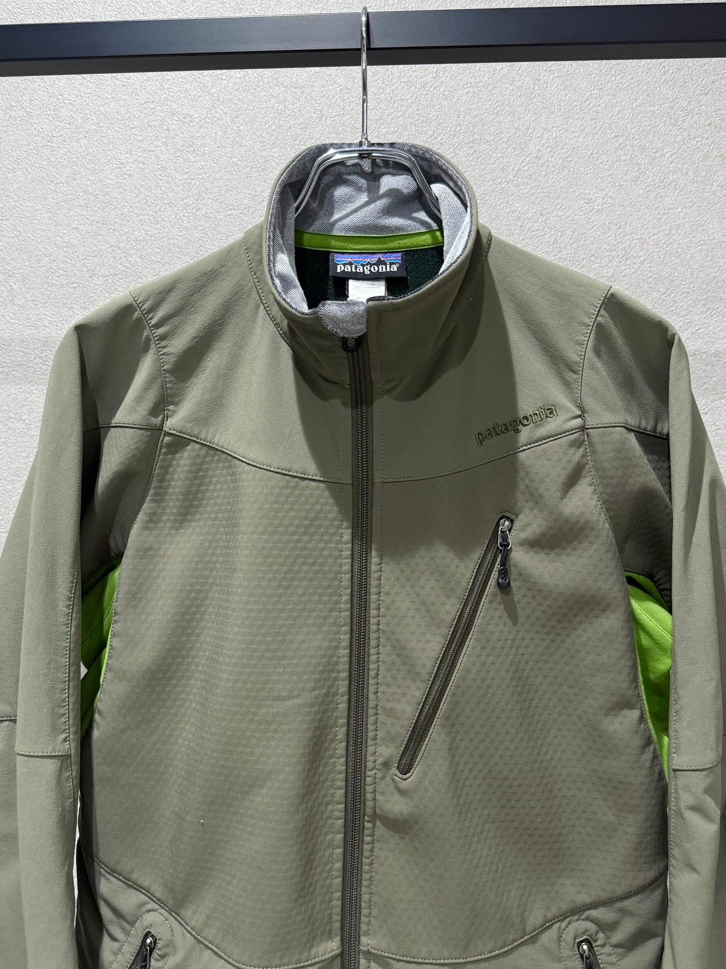 00's patagonia softshell jacket