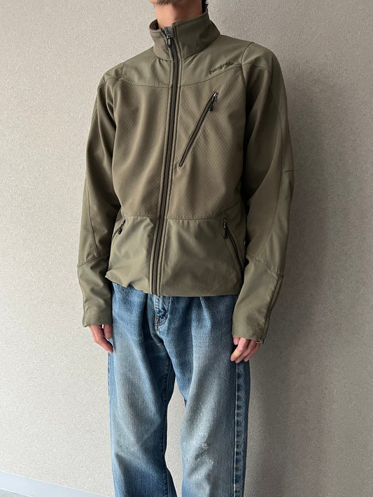 00's patagonia softshell jacket