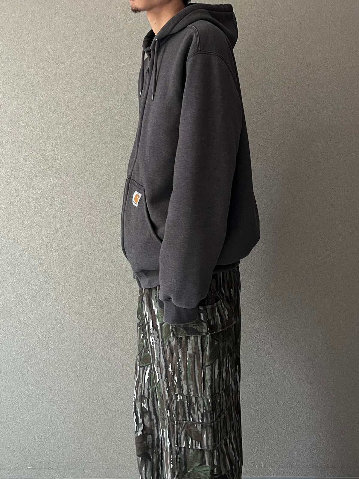 00's carhartt thermal lining zip up sweat hoodie