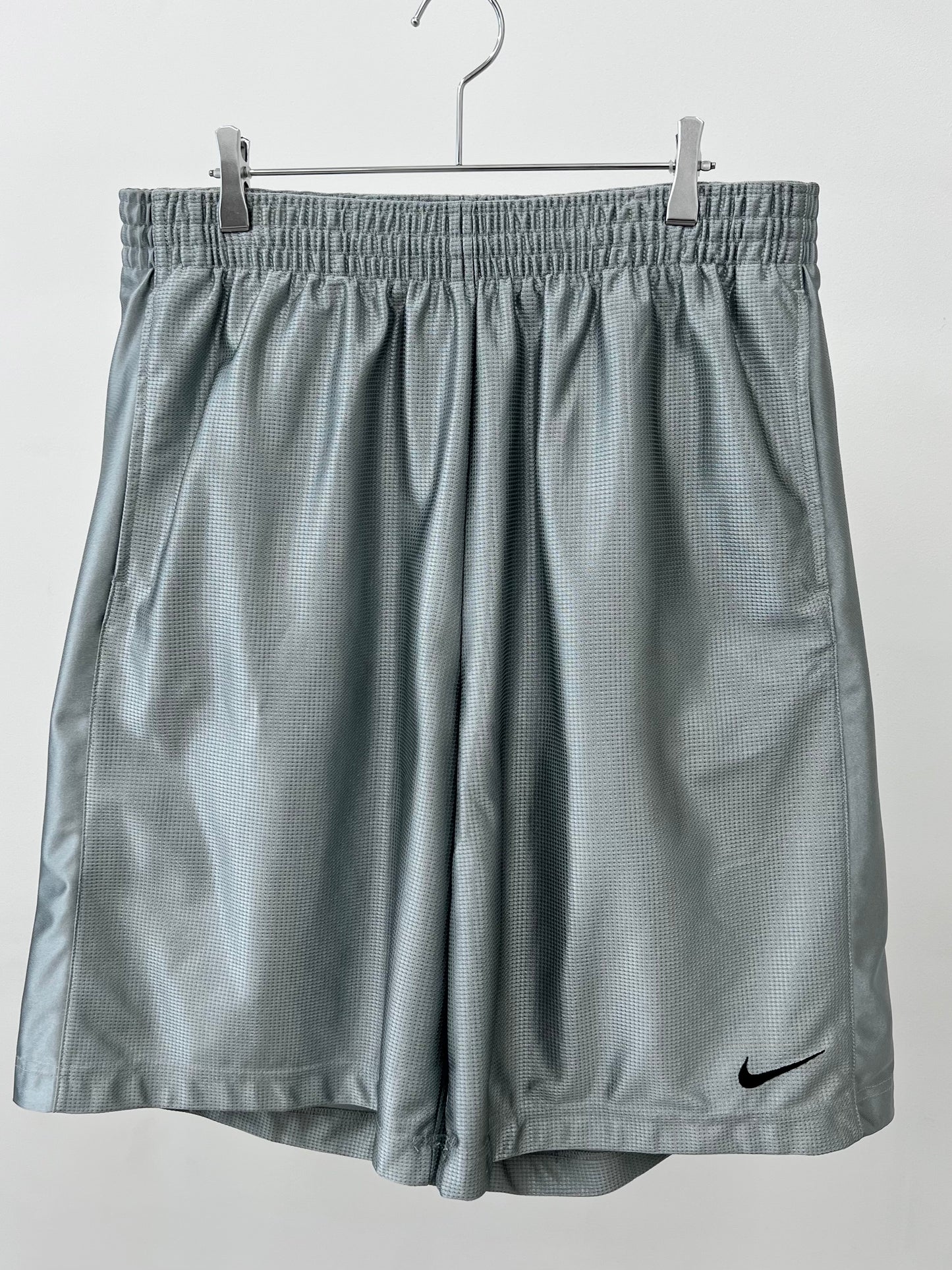 00's NIKE basketball shorts