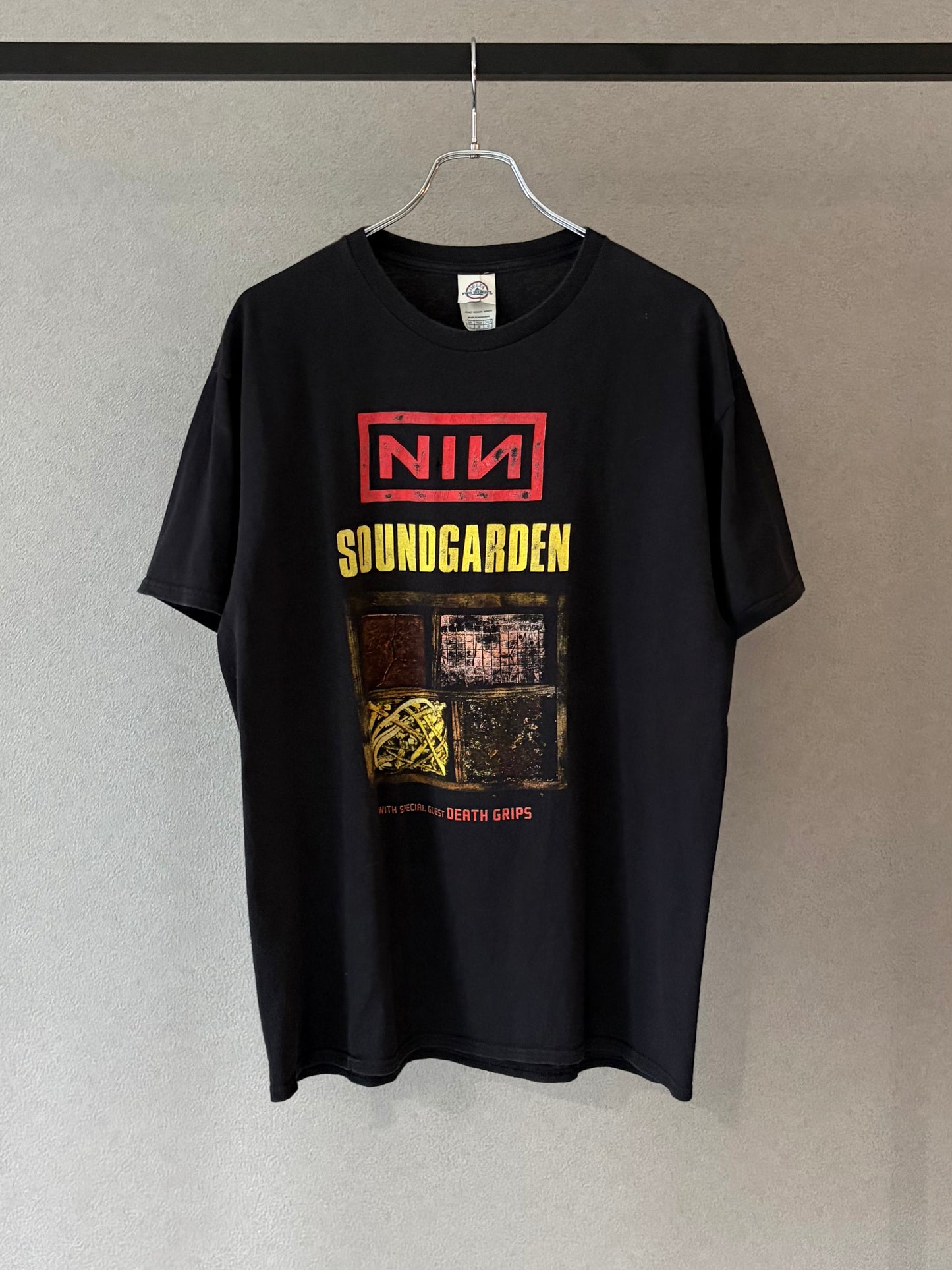 10's Nine Inch Nails × SOUNDGARDEN music t-shirt