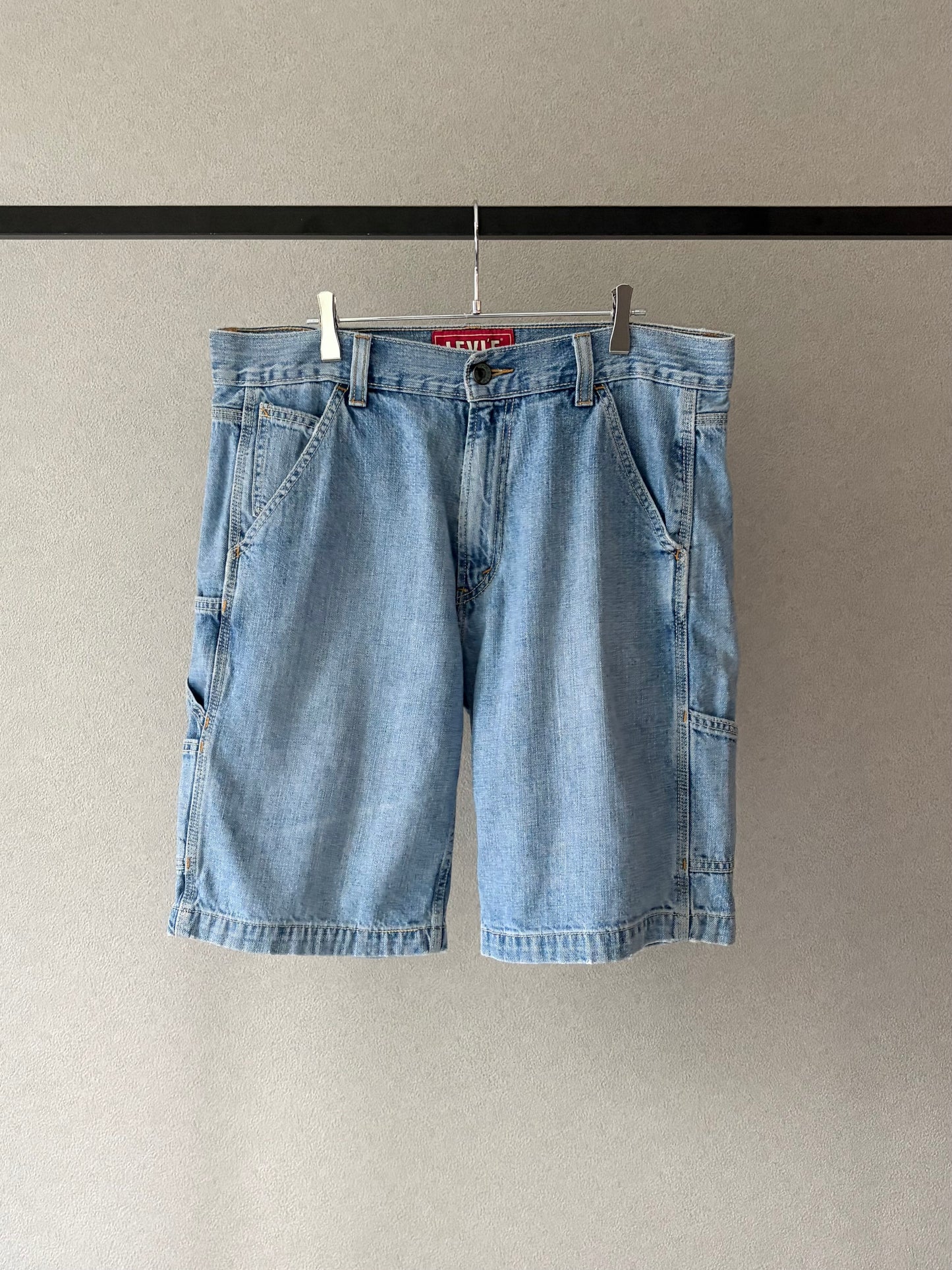 00's Levi's denim painter shorts