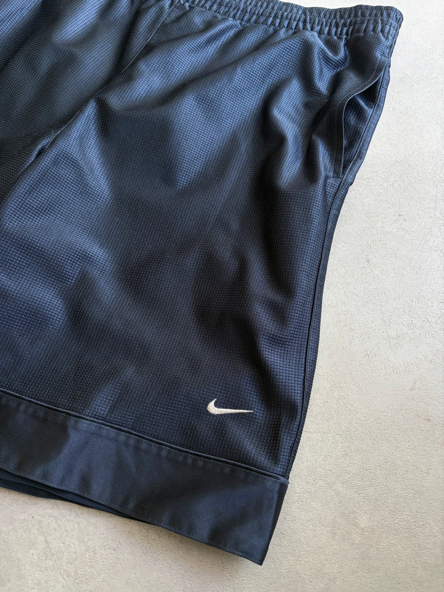 00's NIKE basketball shorts