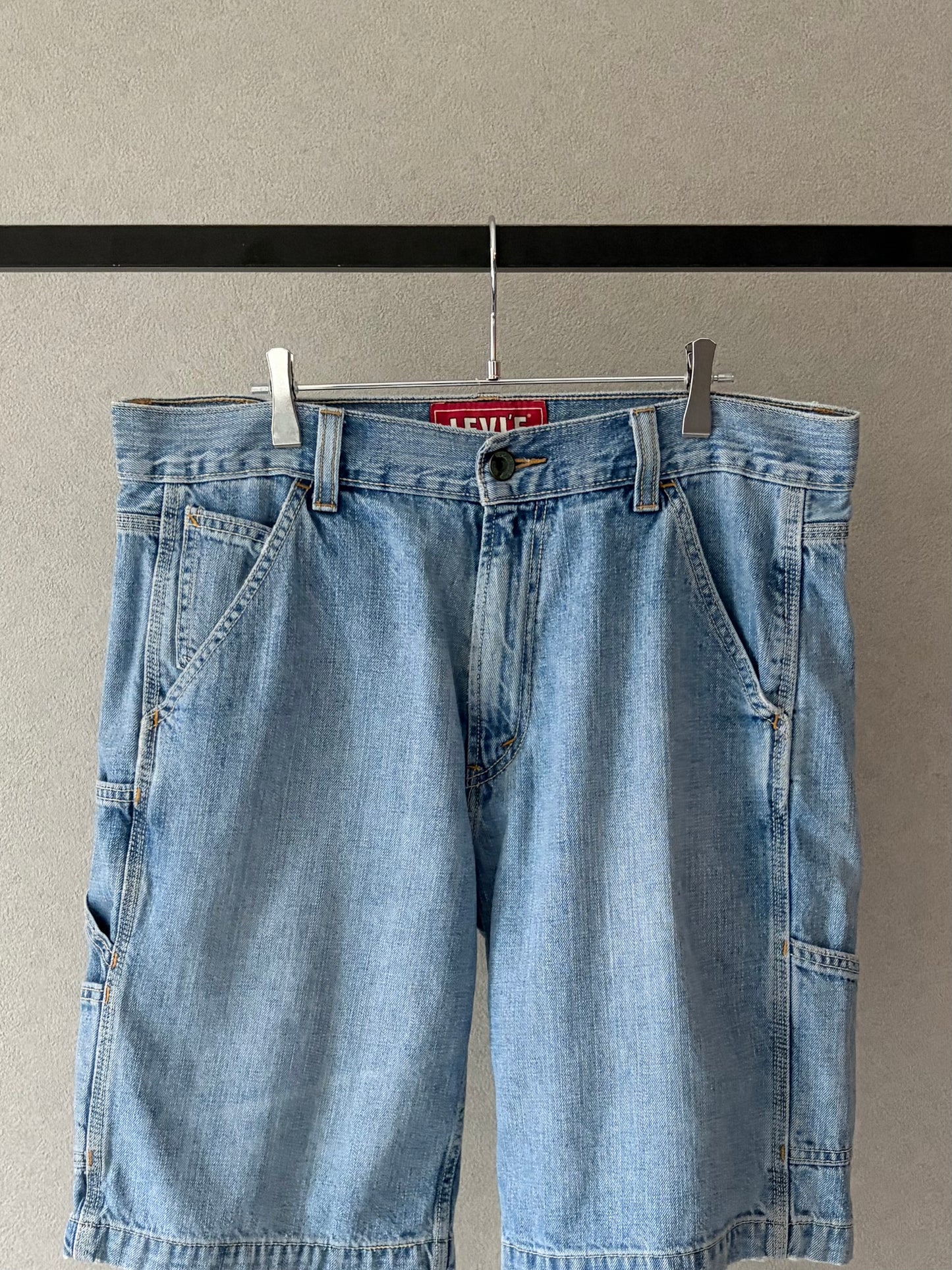 00's Levi's denim painter shorts