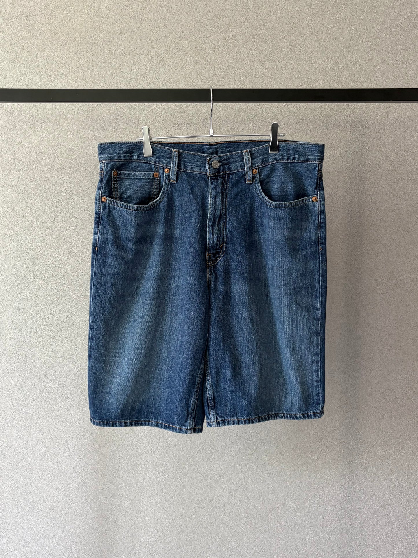 00's Levi's 469 denim shorts