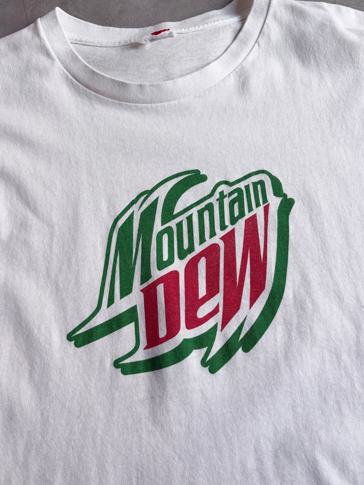 00's Mountain Dew print t-shirt