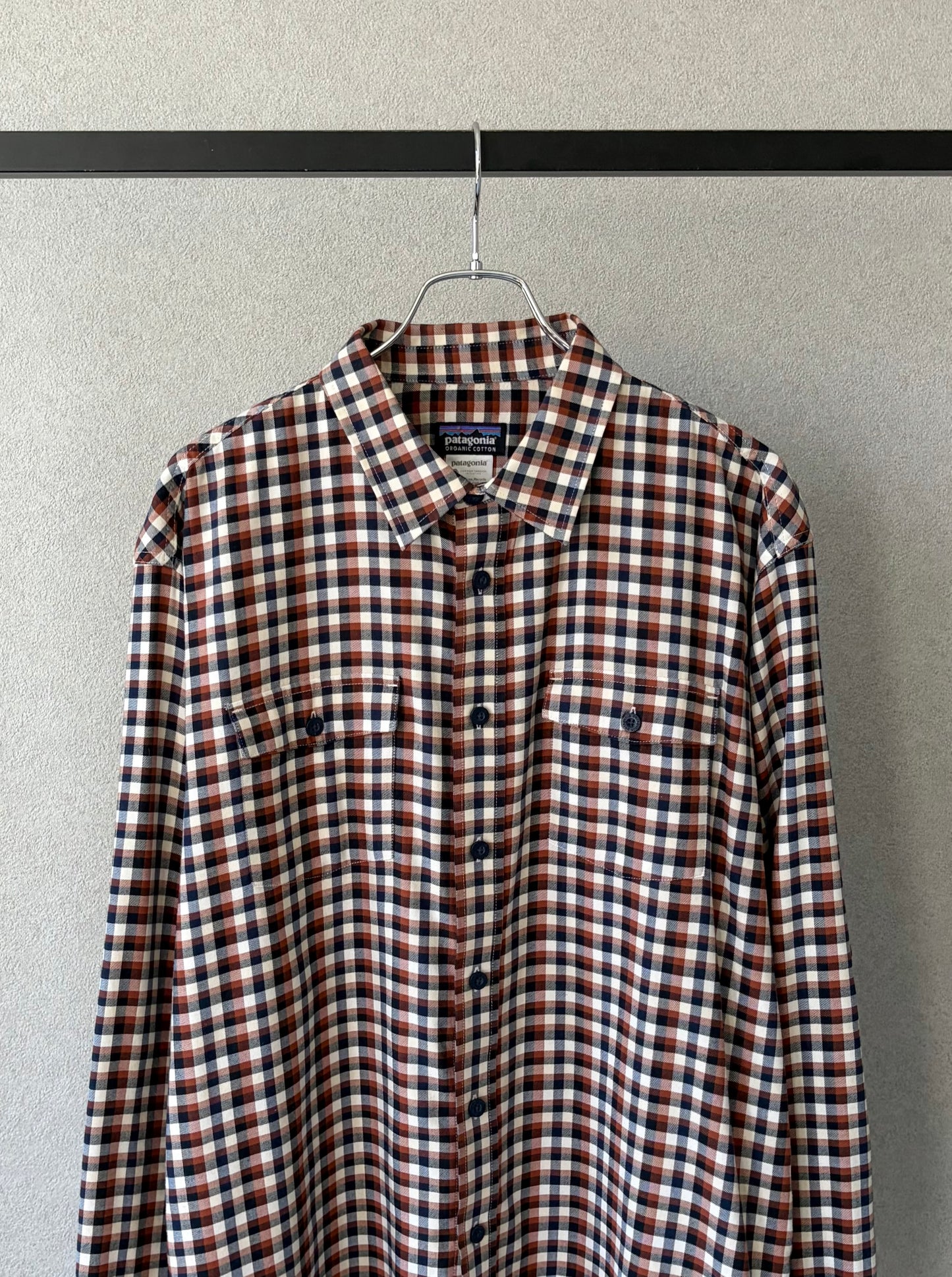 00's patagonia shirt
