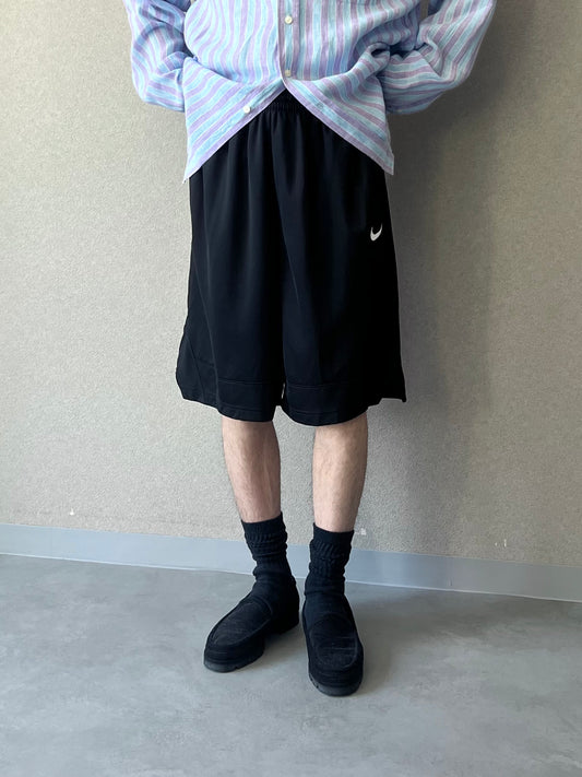 00's NIKE basketball shorts