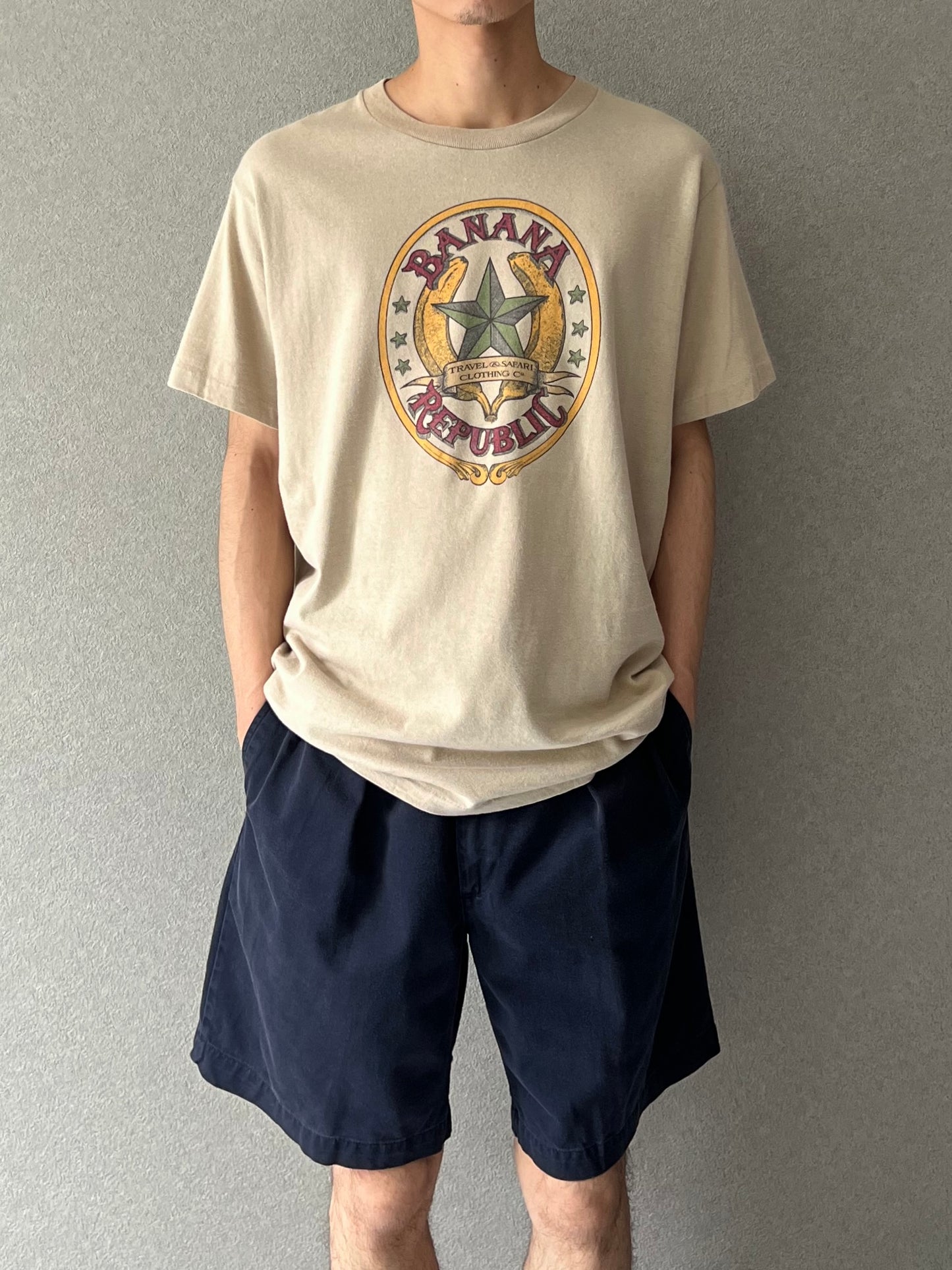 80's BANANA REPUBLIC print t-shirt "Made in USA"