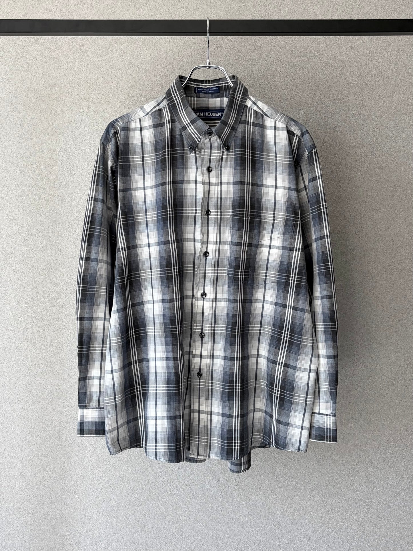 00's VAN HEUSEN BD shirt