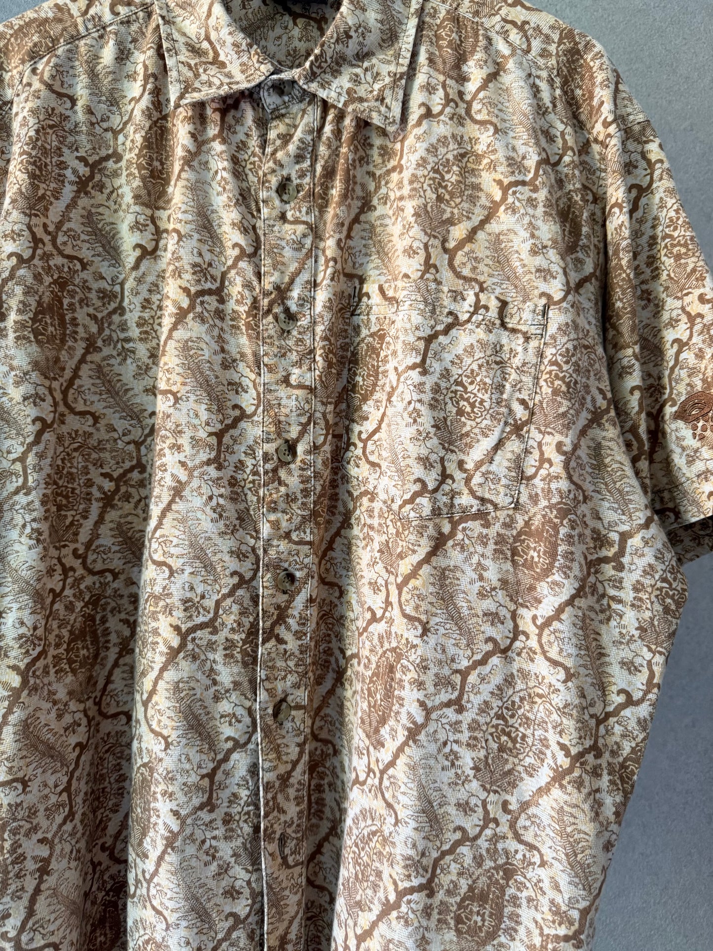 90's〜 MOUNTAIN HARDWEAR S/S shirt