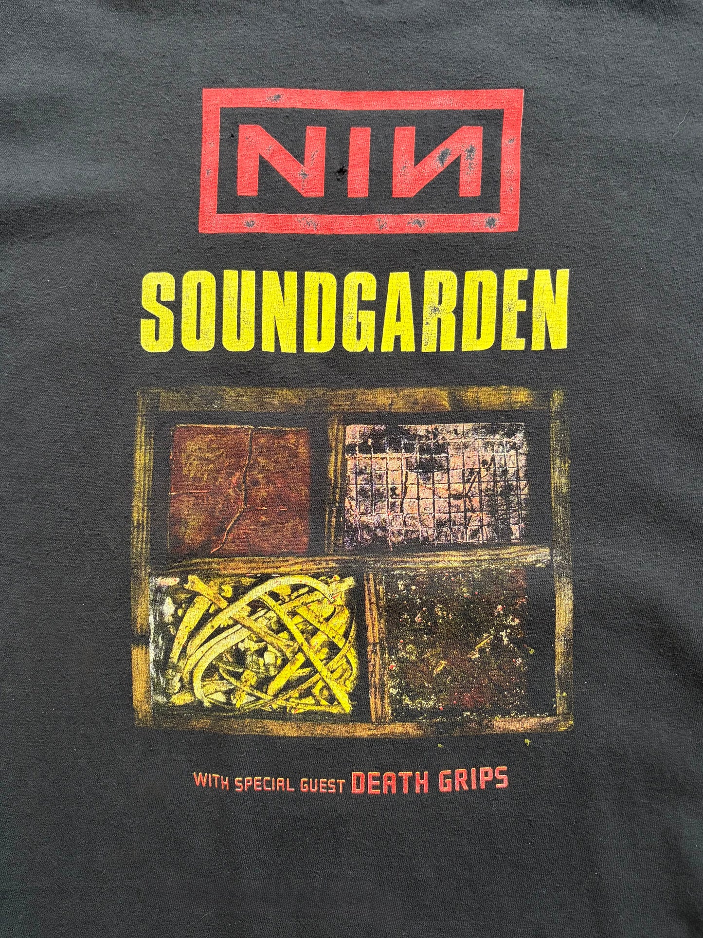10's Nine Inch Nails × SOUNDGARDEN music t-shirt