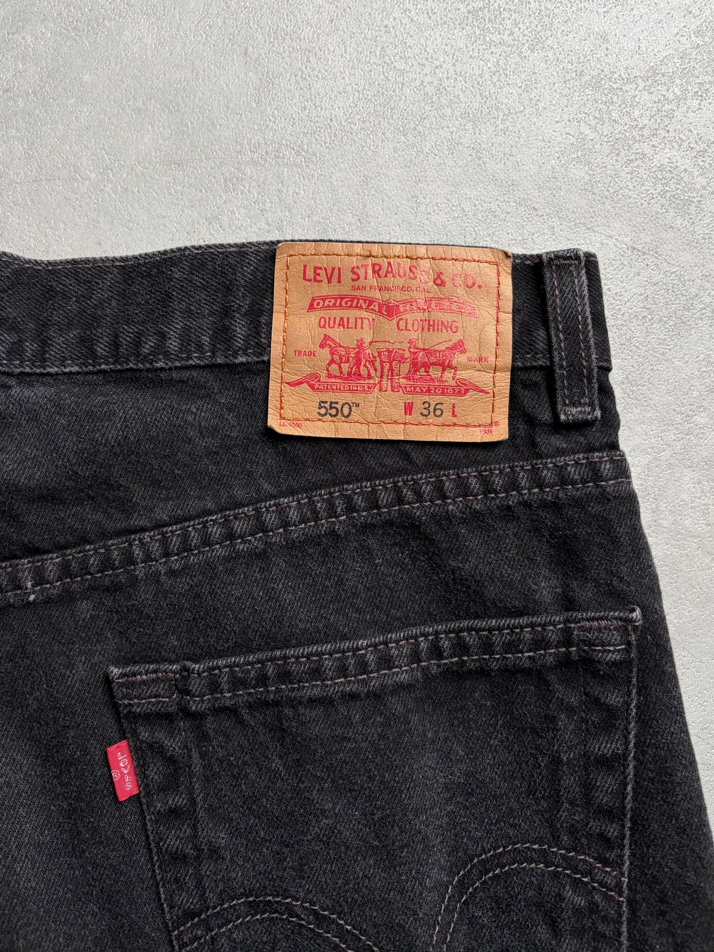 00's Levi's 550 denim shorts