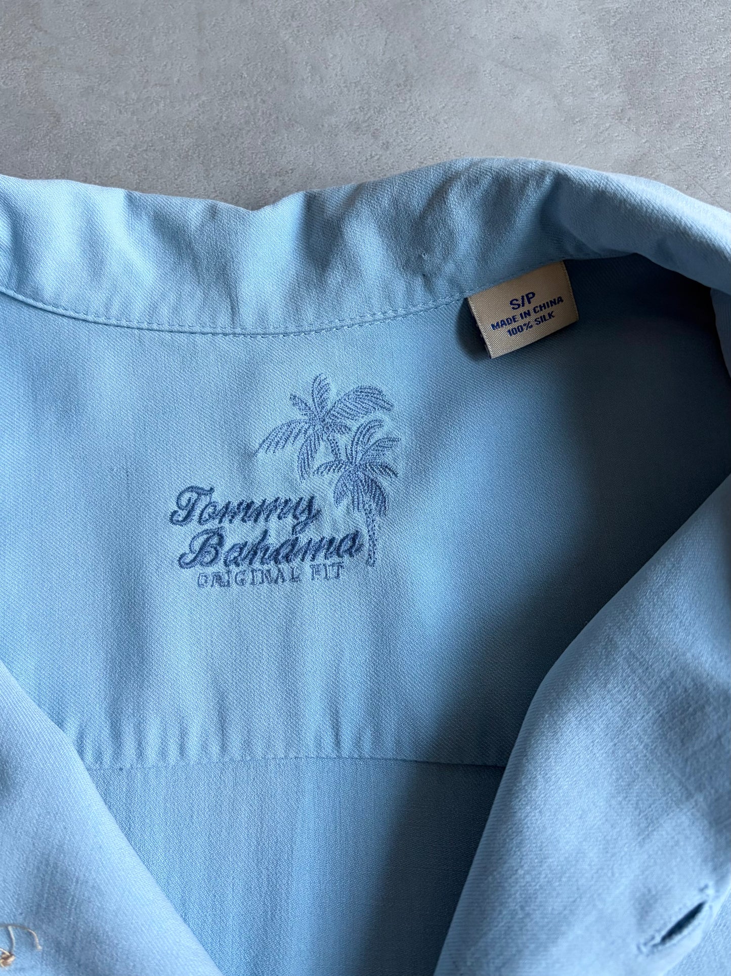 00's Tommy Bahama open collar silk shirt
