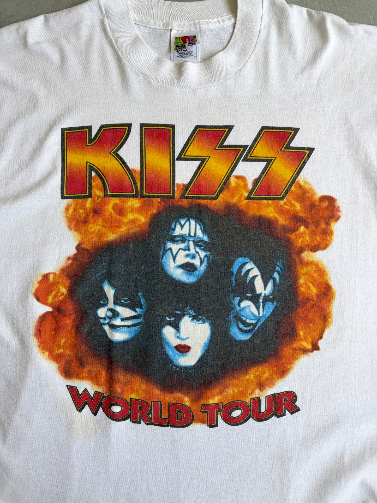 90's KISS music t-shirt