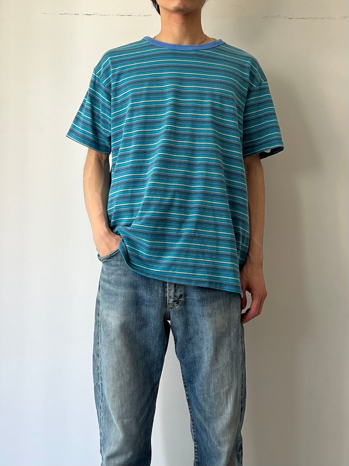 80's Velva Sheen border t-shirt