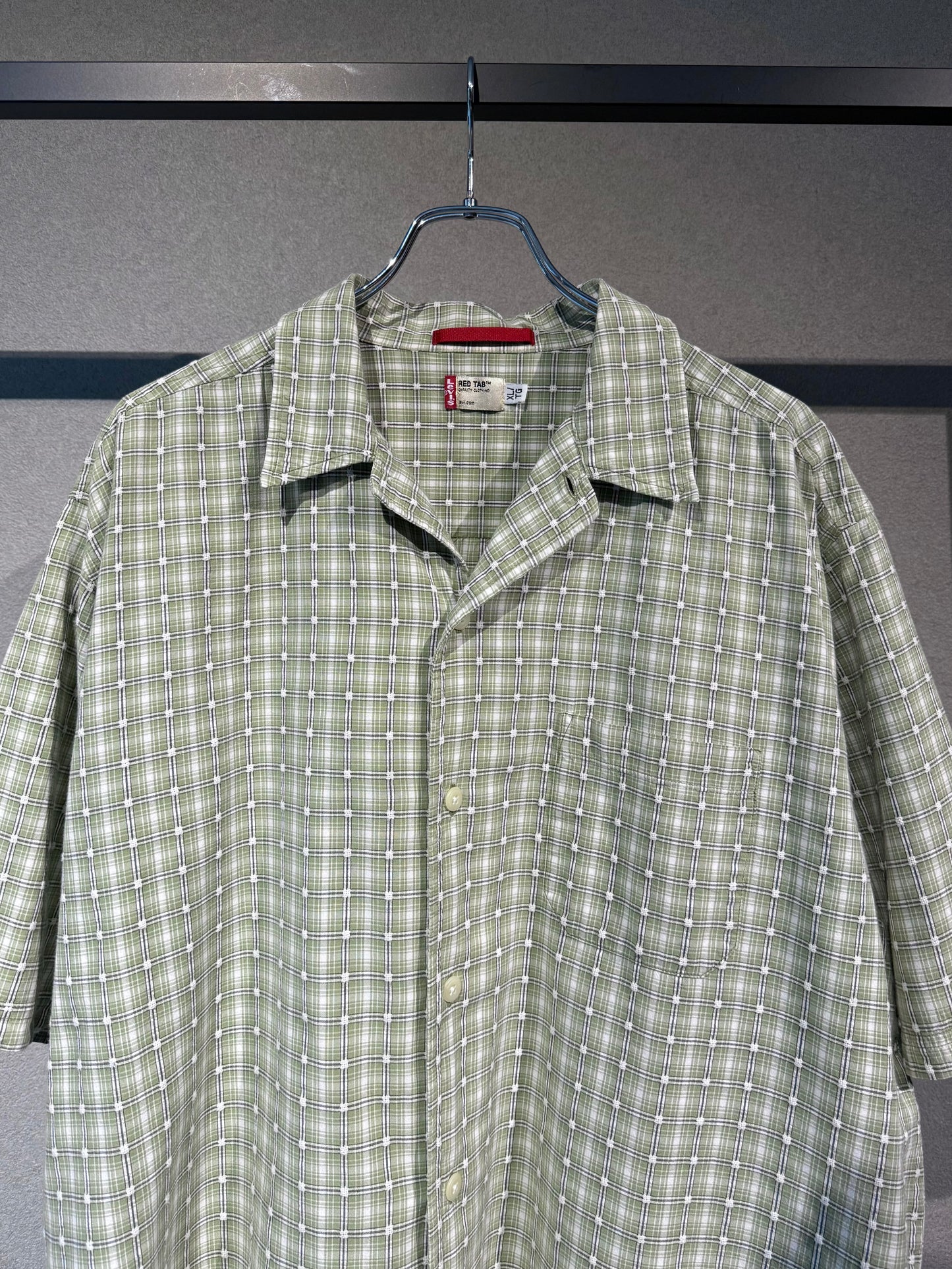 00's Levi's open collar shirt