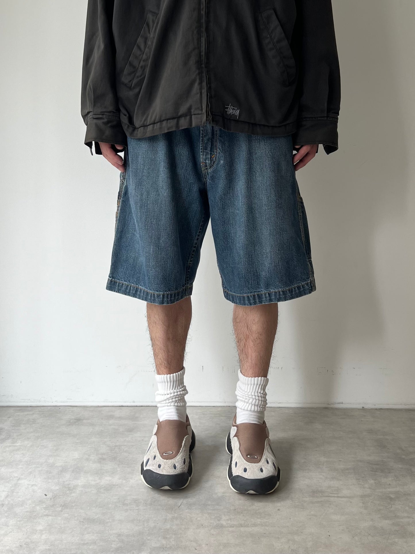 00's Levi's carpenter denim shorts